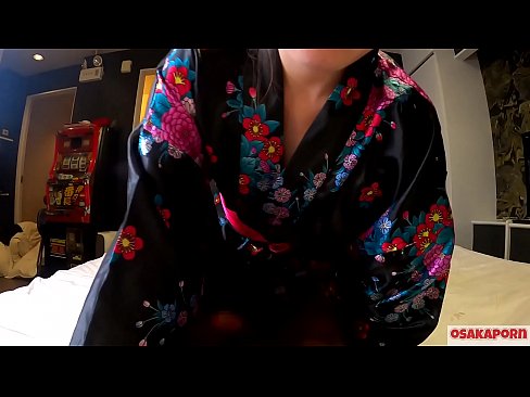 ❤️ Tânără fată de cosplay iubește sexul până la orgasm cu un squirt într-o călușară și o felație. Fată asiatică cu păsărica păroasă și sâni frumoși în costum tradițional japonez în video amator care arată masturbarea cu jucării de sex. Sakura 3 OSAKAPORN. ❤❌ at porn ro.courseclass.ru ☑