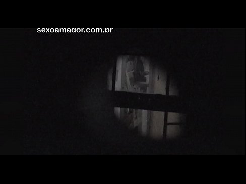❤️ Blondina este filmată în secret de un voyeur din cartier ascuns în spatele unor cărămizi goale ❤❌ at porn ro.courseclass.ru ☑